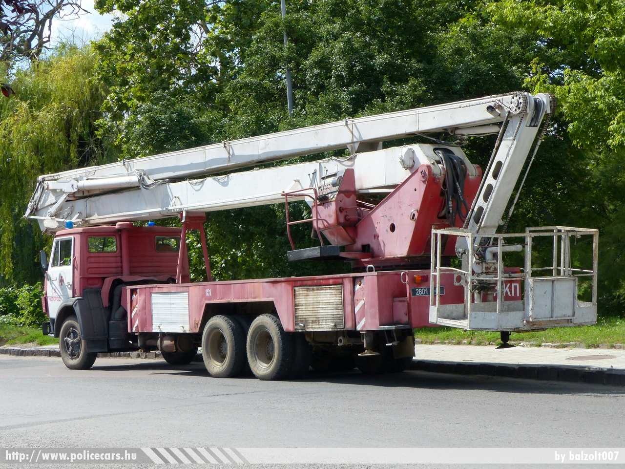 Kamaz, fotó: balzolt007
Keywords: ukrán Ukrajna tûzoltó tûzoltóautó tûzoltóság fire firetruck Ukraine ukrainian
