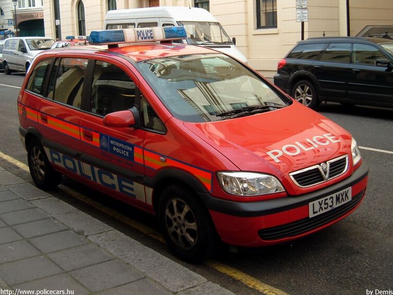 Vauxhall Zafira, fotó: Demis
Keywords: angol anglia egyesült királyság rendőr rendőrautó rendőrség