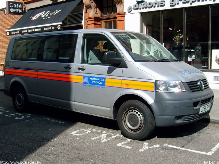 Volkswagen Transporter T5, fotó: Demis
Keywords: angol anglia egyesült királyság rendőr rendőrautó rendőrség