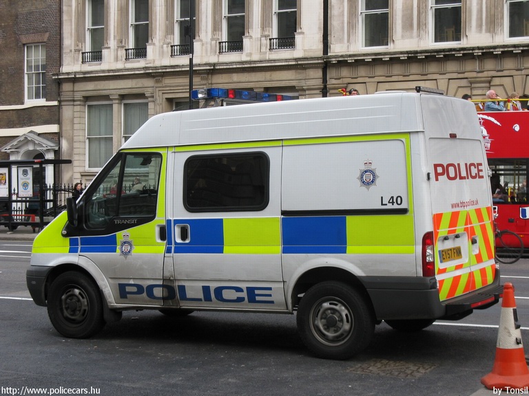 Ford Transit, fotó: Tonsil
Keywords: angol anglia egyesült királyság rendőr rendőrautó rendőrség