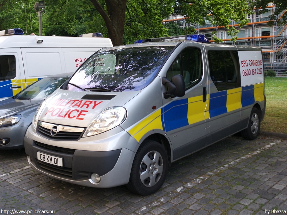 Opel Vivaro, Katonai Rendõrség, fotó: Bbazsa
Keywords: angol Anglia rendőr rendőrautó rendőrség rendészet katonai 