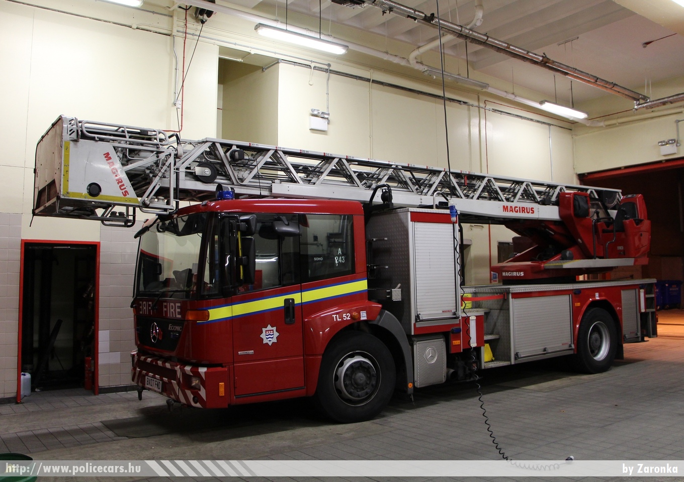 Mercedes Econic, fotó: Zaronka
Keywords: angol Anglia tûzoltó tûzoltóautó tûzoltóság fire firetruck United Kingdom
