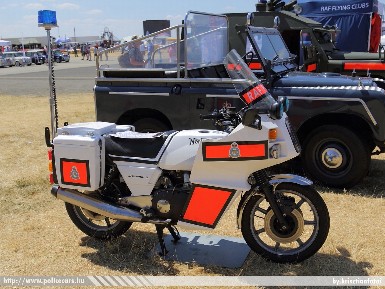 Norton Interpol 2, Royal Air Force, fotó: krisztianfotoi
Keywords: angol Anglia rendőr rendőrmotor rendőrség english England police policemotorcycle policebike military katonai