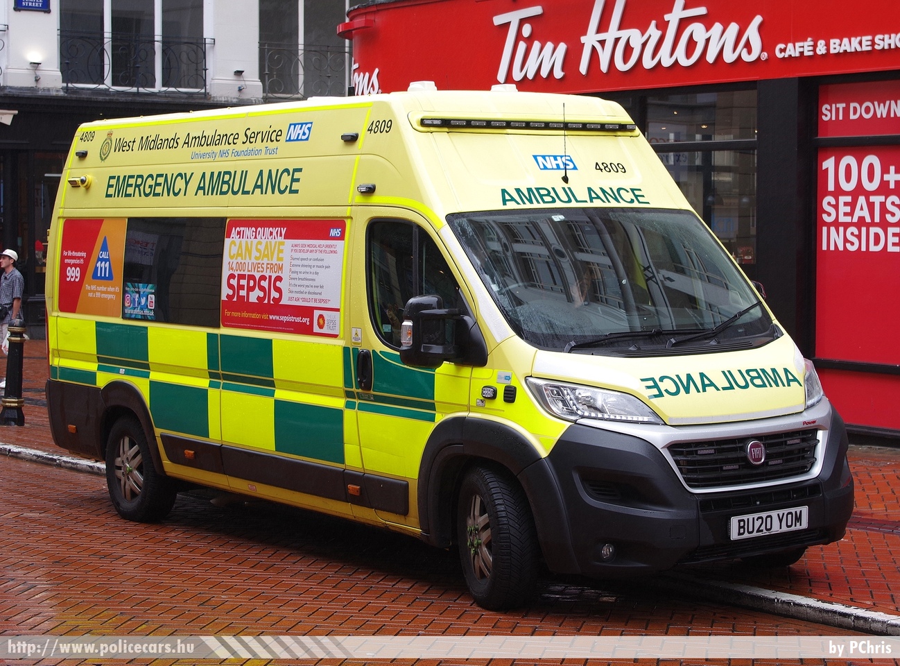 Fiat Ducato, West Midlands Ambulance Service, fotó: PChris
Keywords: angol anglia egyesült királyság mentő mentőautó England united kingdom ambulance