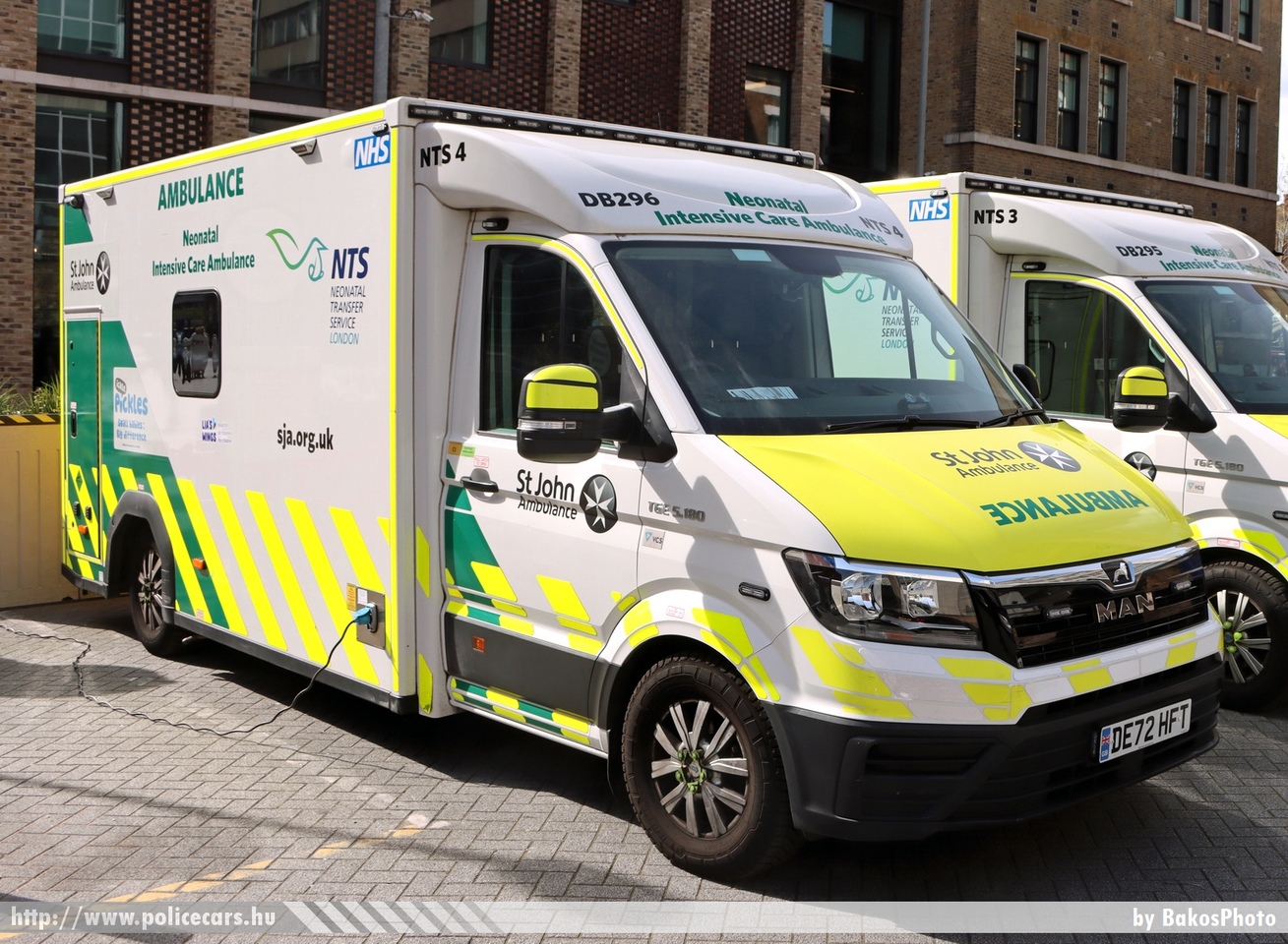 MAN TGE, St. John Ambulance, Neonatal Intensive Care Ambulance, fotó: BakosPhoto
Keywords: angol anglia egyesült királyság mentő mentőautó England united kingdom ambulance