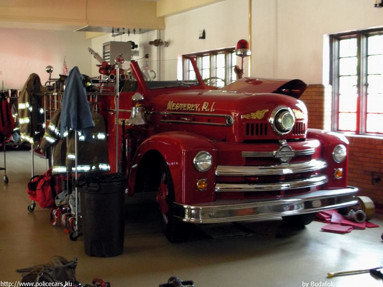 Seagrave, fotó: Budafok
Keywords: USA Amerikai Egyesült Államok tûzoltó tûzoltóautó tûzoltóság