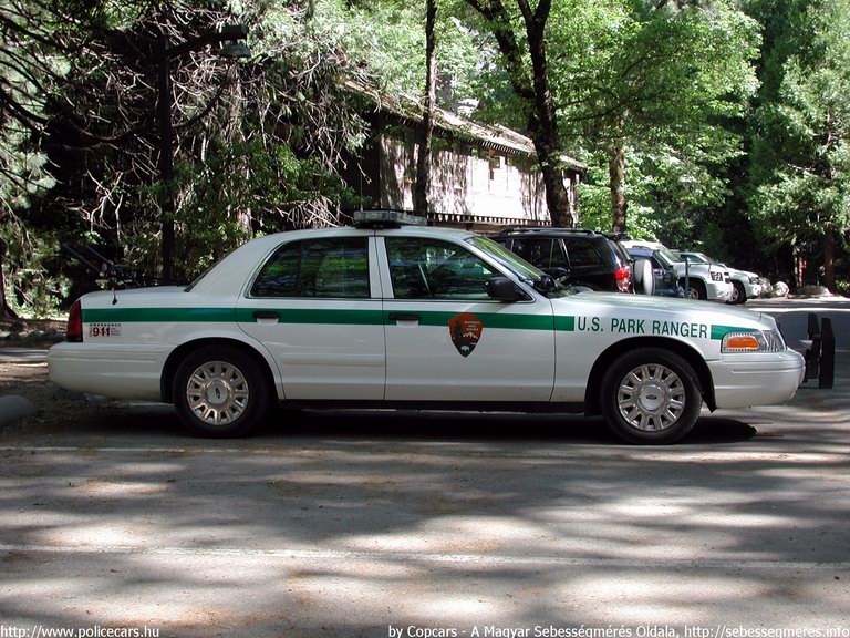 Ford Crown Victoria, fotó: [url=http://sebessegmeres.info]Copcars[/url]
Keywords: USA Amerikai Egyesült Államok rendőr rendőrautó rendőrség
