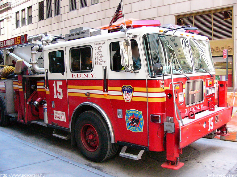 Seagrave, fotó: Plavecz János
Keywords: USA Amerikai Egyesült Államok tûzoltó tûzoltóautó tûzoltóság fdny