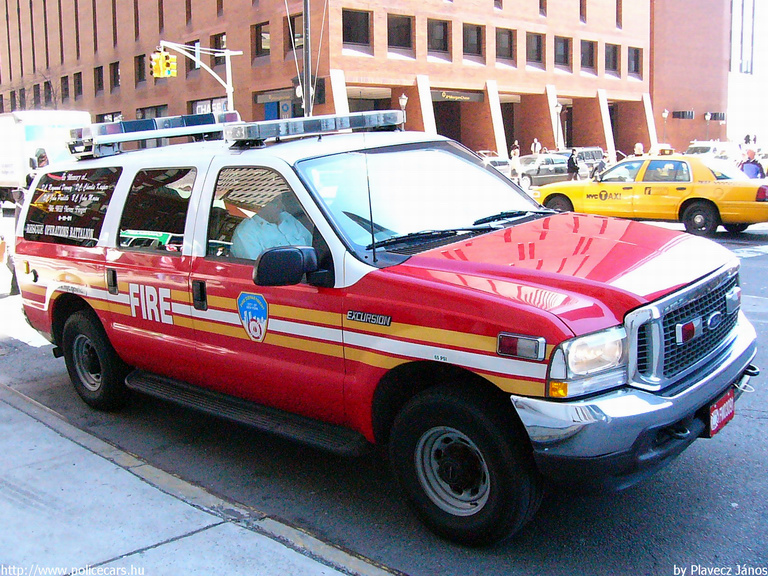 Ford Excursion, fotó: Plavecz János
Keywords: USA Amerikai Egyesült Államok tûzoltó tûzoltóautó tûzoltóság fdny