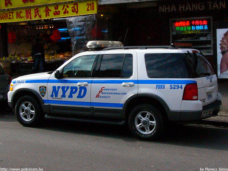Ford Explorer, fotó: Plavecz János
Keywords: USA Amerikai Egyesült Államok rendőr rendőrautó rendőrség nypd