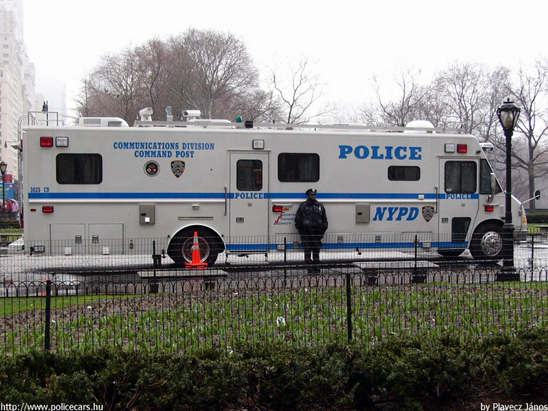 fotó: Plavecz János
Keywords: USA Amerikai Egyesült Államok rendőr rendőrautó rendőrség nypd