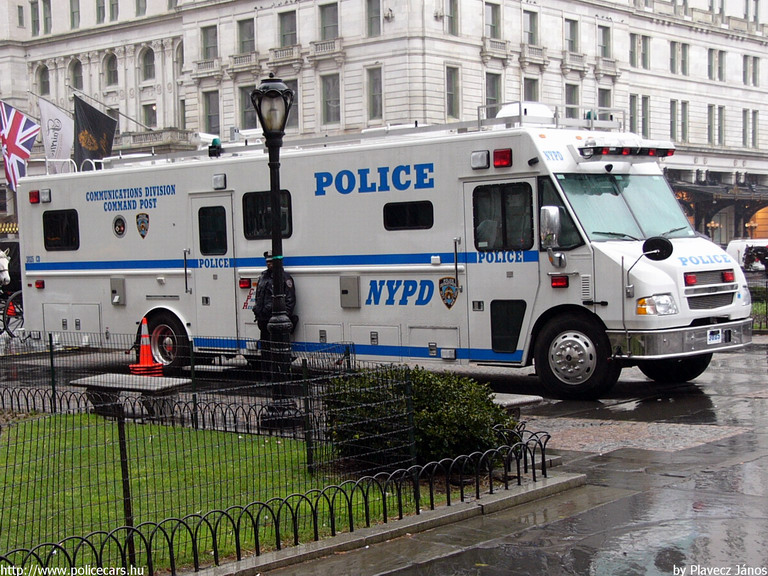 fotó: Plavecz János
Keywords: USA Amerikai Egyesült Államok rendőr rendőrautó rendőrség nypd