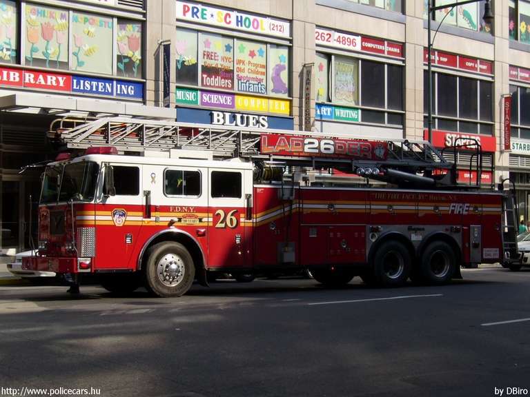 Seagrave, fotó: DBiro
Keywords: USA Amerikai Egyesült Államok tûzoltó tûzoltóautó tûzoltóság fdny