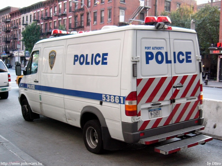 Freightliner Sprinter, fotó: DBiro
Keywords: USA Amerikai Egyesült Államok rendőr rendőrautó rendőrség