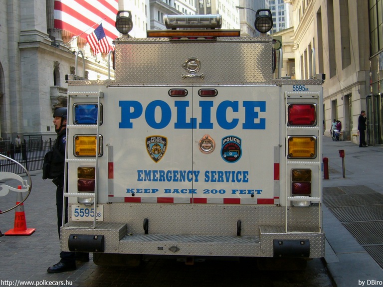 Ford Super Duty F-450, fotó: DBiro
Keywords: USA Amerikai Egyesült Államok rendőr rendőrautó rendőrség nypd