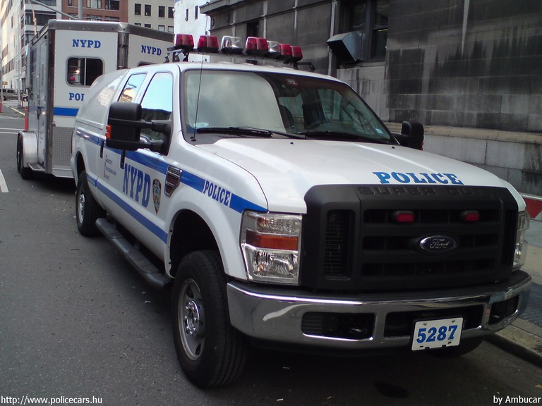 Ford F-350, fotó: Ambucar
Keywords: USA Amerikai Egyesült Államok rendőr rendőrautó rendőrség nypd