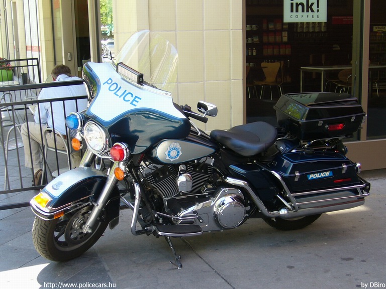 Harley-Davidson, fotó: DBiro
Keywords: USA Amerikai Egyesült Államok rendőr rendőrmotor rendőrség
