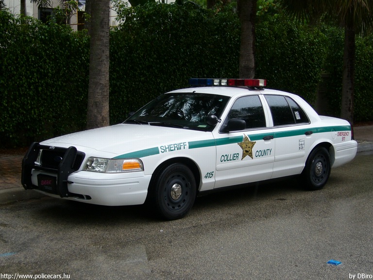 Ford Crown Victoria, fotó: DBiro
Keywords: USA Amerikai Egyesült Államok rendőr rendőrautó rendőrség