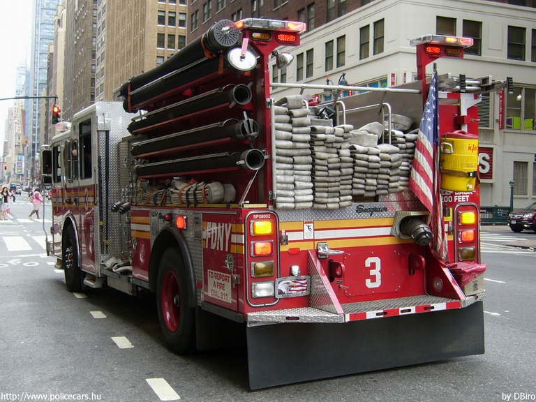Seagrave Marauder II 2000/500, fotó: DBiro
Keywords: USA Amerikai Egyesült Államok tûzoltó tûzoltóautó tûzoltóság fdny