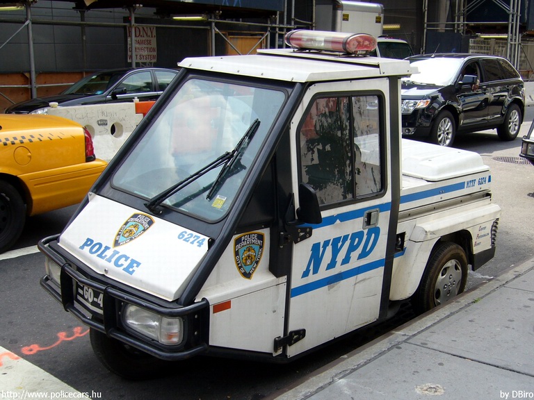 Cushman, fotó: DBiro
Keywords: USA Amerikai Egyesült Államok rendőr rendőrautó rendőrség nypd