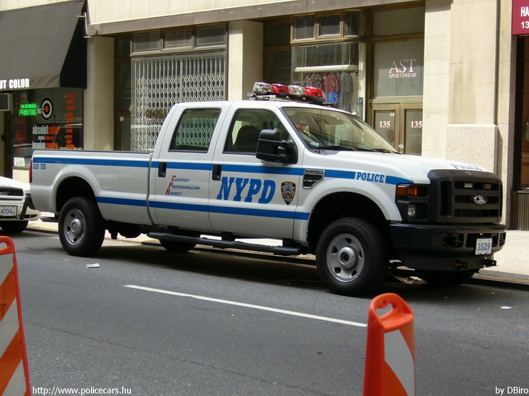 Ford F-250 Super Duty, fotó: DBiro
Keywords: USA Amerikai Egyesült Államok rendőr rendőrautó rendőrség nypd