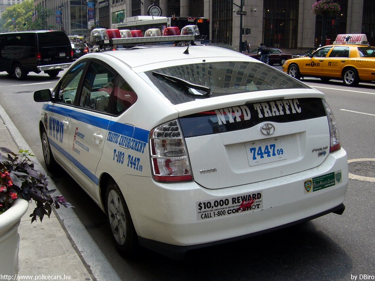 Toyota Prius, fotó: DBiro
Keywords: USA Amerikai Egyesült Államok rendőr rendőrautó rendőrség nypd