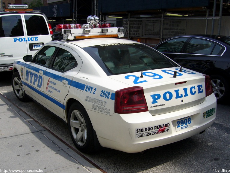 Dodge Charger, fotó: DBiro
Keywords: USA Amerikai Egyesült Államok rendőr rendőrautó rendőrség nypd
