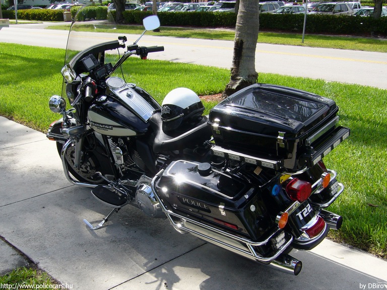 Harley-Davidson, fotó: DBiro
Keywords: USA Amerikai Egyesült Államok rendőr rendőrmotor rendőrség