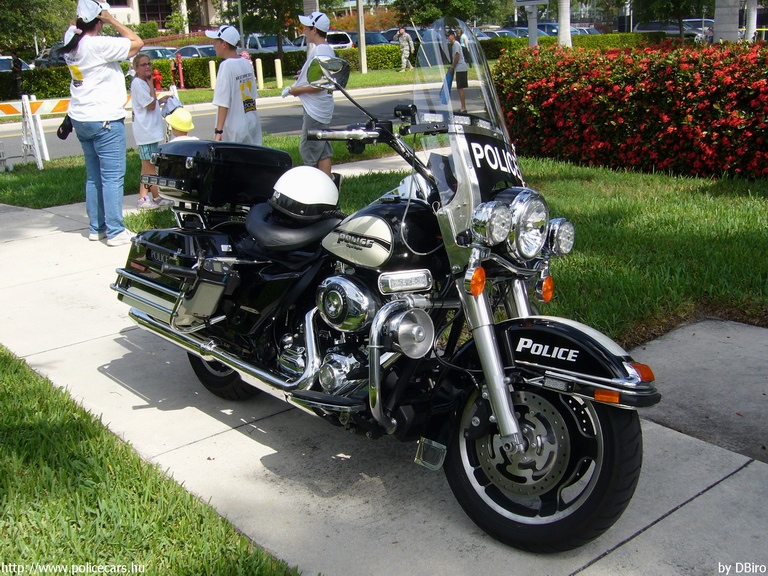 Harley-Davidson, fotó: DBiro
Keywords: USA Amerikai Egyesült Államok rendőr rendőrmotor rendőrség