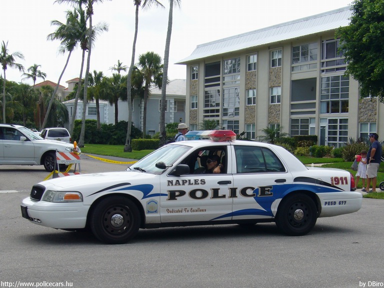 Ford Crown Victoria, fotó: DBiro
Keywords: USA Amerikai Egyesült Államok rendőr rendőrautó rendőrség