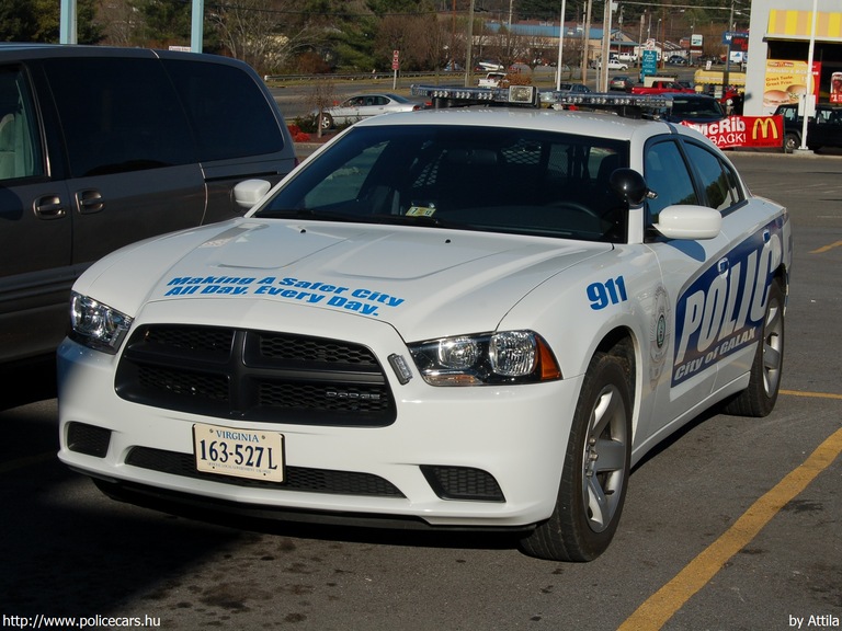 Dodge Charger, fotó: Attila
Keywords: USA Amerikai Egyesült Államok rendőr rendőrautó rendőrség