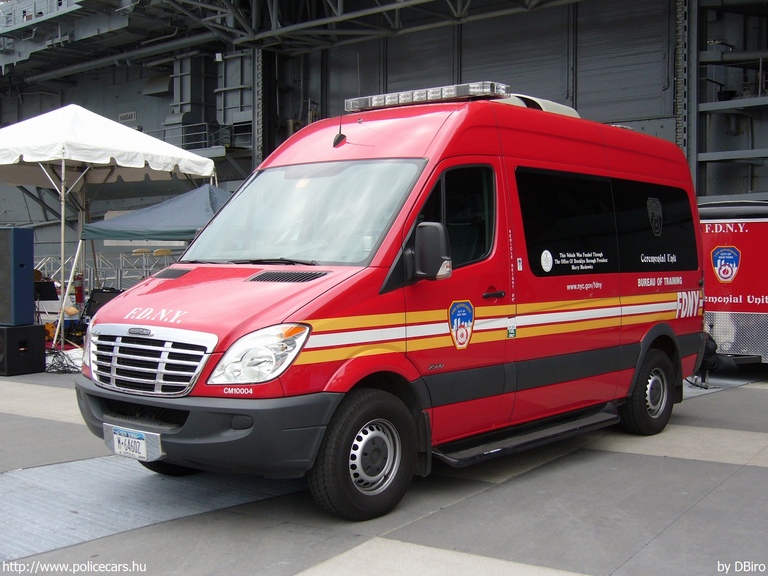 Freightliner Sprinter II, fotó: DBiro
Keywords: USA Amerikai Egyesült Államok tûzoltó tûzoltóautó tûzoltóság FDNY