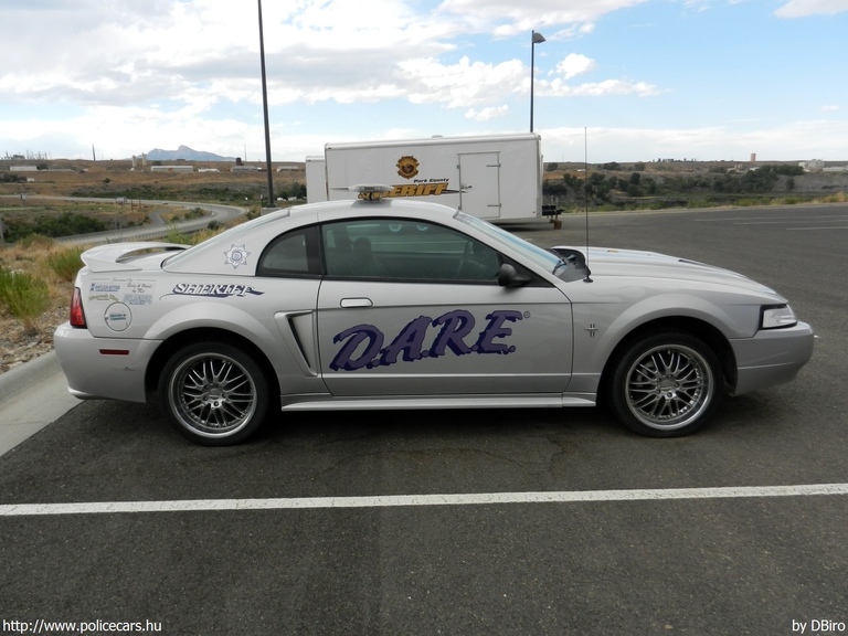 Ford Mustang, fotó: DBiro
Keywords: USA Amerikai Egyesült Államok rendőr rendőrautó rendőrség