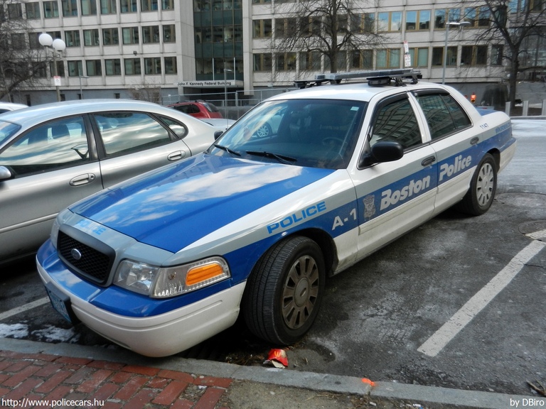 Ford Crown Victoria, fotó: DBiro
Keywords: USA Amerikai Egyesült Államok rendőr rendőrautó rendőrség