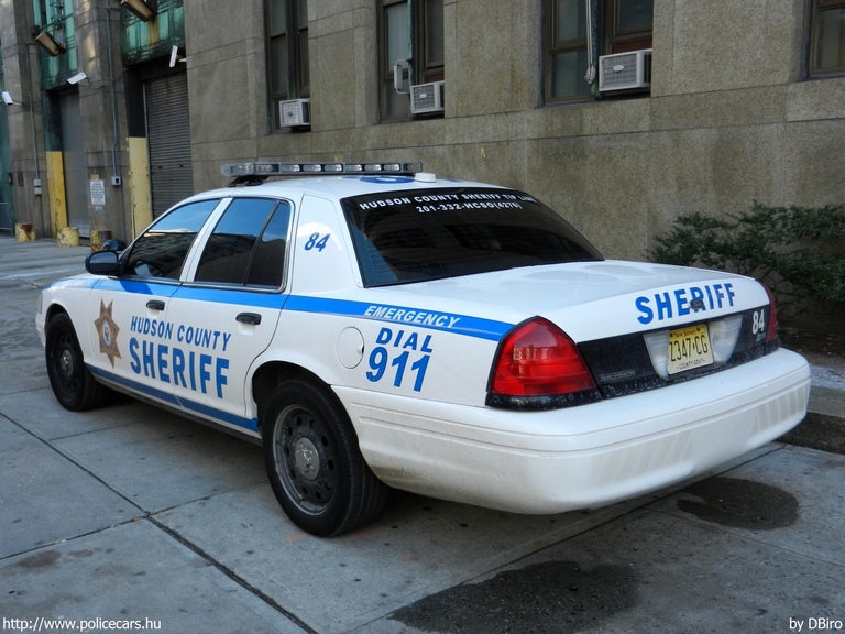 Ford Crown Victoria, fotó: DBiro
Keywords: USA Amerikai Egyesült Államok rendőr rendőrautó rendőrség