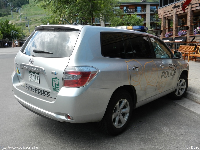 Toyota Highlander, fotó: DBiro
Keywords: USA Amerikai Egyesült Államok rendőr rendőrautó rendőrség