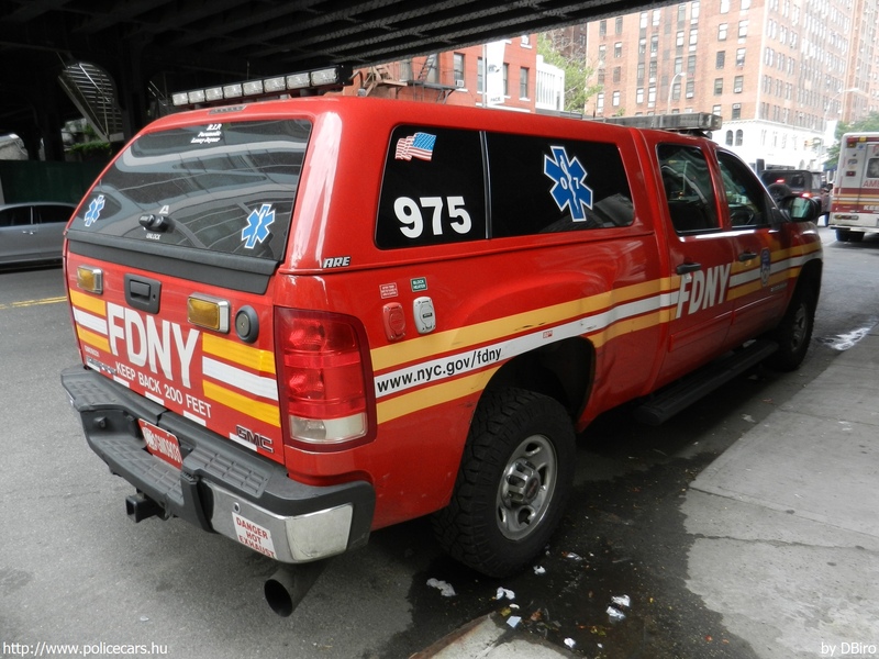 GMC Sierra 2500HD, fotó: DBiro
Keywords: USA Amerikai Egyesült Államok tûzoltó tûzoltóautó tûzoltóság FDNY