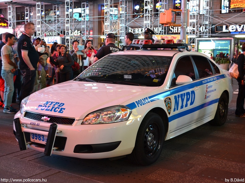 Chevrolet Impala, fotó: B.Dávid
Keywords: USA Amerikai Egyesült Államok rendőr rendőrautó rendőrség NYPD