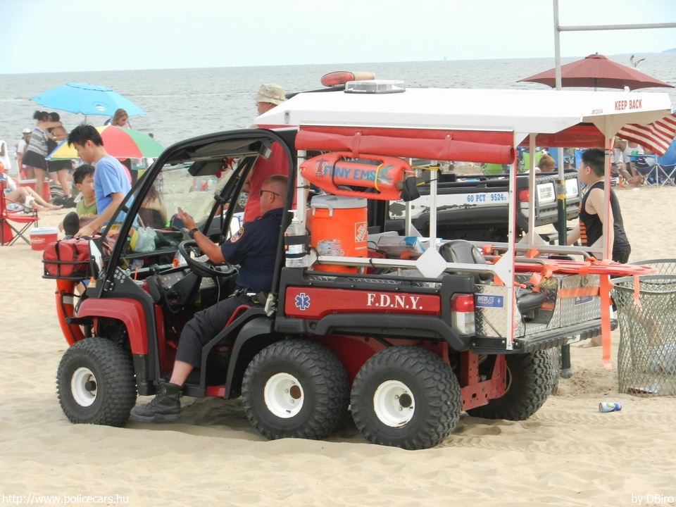 John Deere, fotó: DBiro
Keywords: USA Amerikai Egyesült Államok tûzoltó tûzoltóautó tûzoltóság 