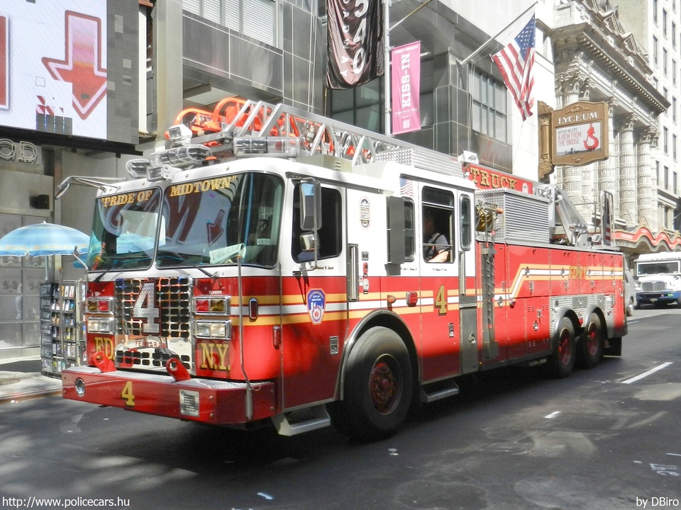 Ferrara, fotó: DBiro
Keywords: USA Amerikai Egyesült Államok tûzoltó tûzoltóautó tûzoltóság FDNY