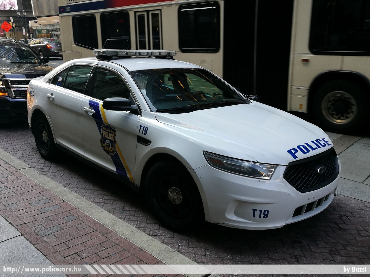 Ford Taurus, Philadelphia, fotó: Bazsi
Keywords: USA Amerikai Egyesült Államok rendőr rendőrautó rendőrség police policecar united states