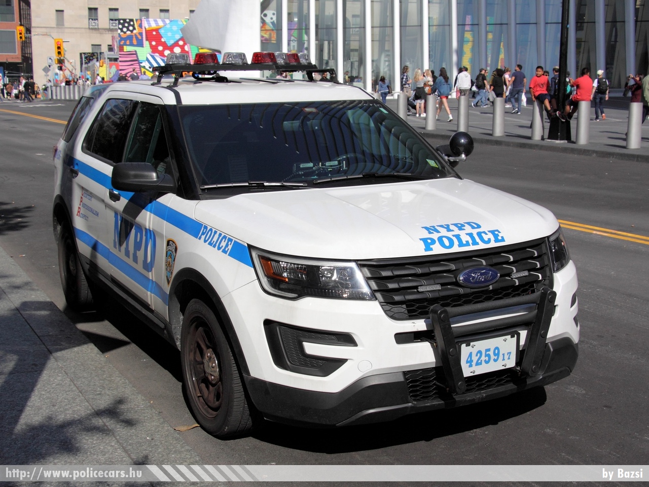 Ford Explorer Interceptor, New York, NYPD, fotó: Bazsi
Keywords: USA Amerikai Egyesült Államok rendőr rendőrautó rendőrség police policecar united states