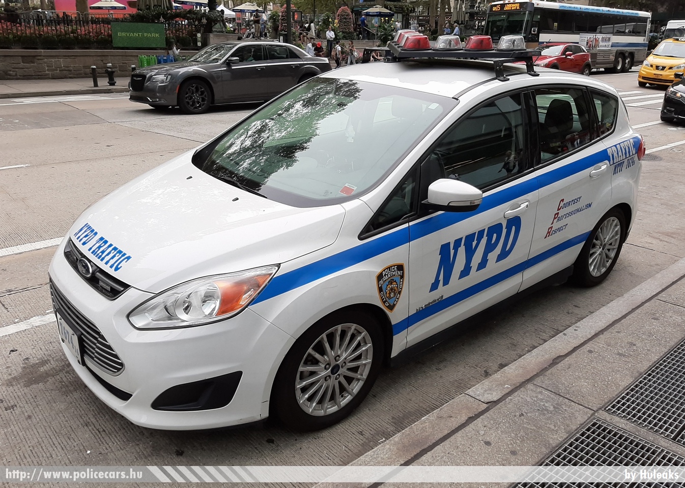 Ford C-Max, New York, NYPD, fotó: Huleaks
Keywords: USA Amerikai Egyesült Államok rendőr rendőrautó rendőrség police policecar united states