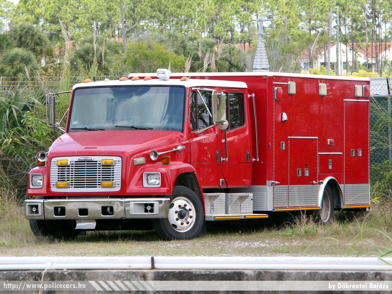 Freightliner, fotó: Döbrentei Balázs
Keywords: USA Amerikai Egyesült Államok tûzoltó tûzoltóautó fire firetruck united states