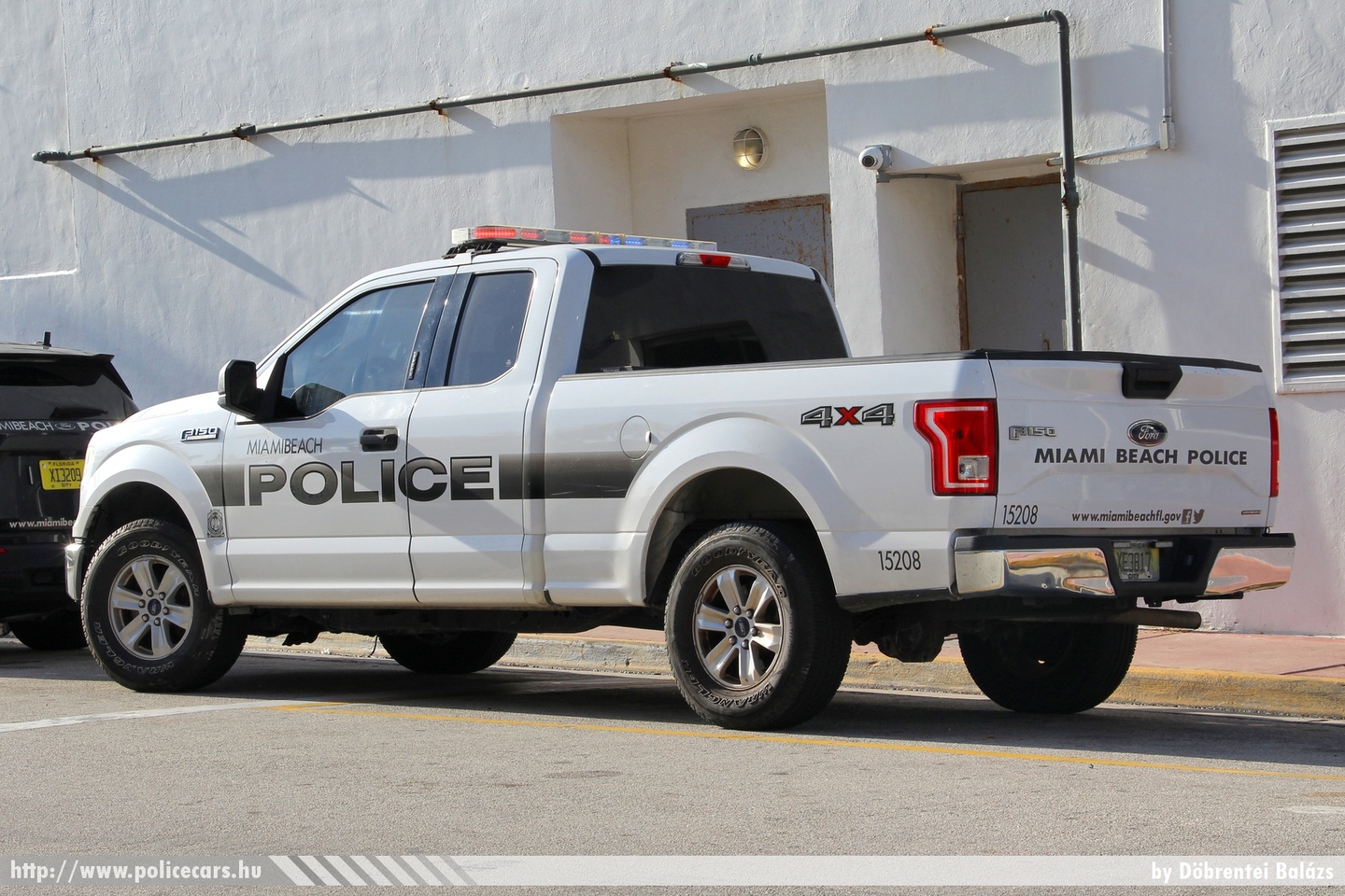 Ford F-150, Miami Beach Police Department, fotó: Döbrentei Balázs
Keywords: USA Amerikai Egyesült Államok rendőr rendőrautó rendőrség police policecar united states