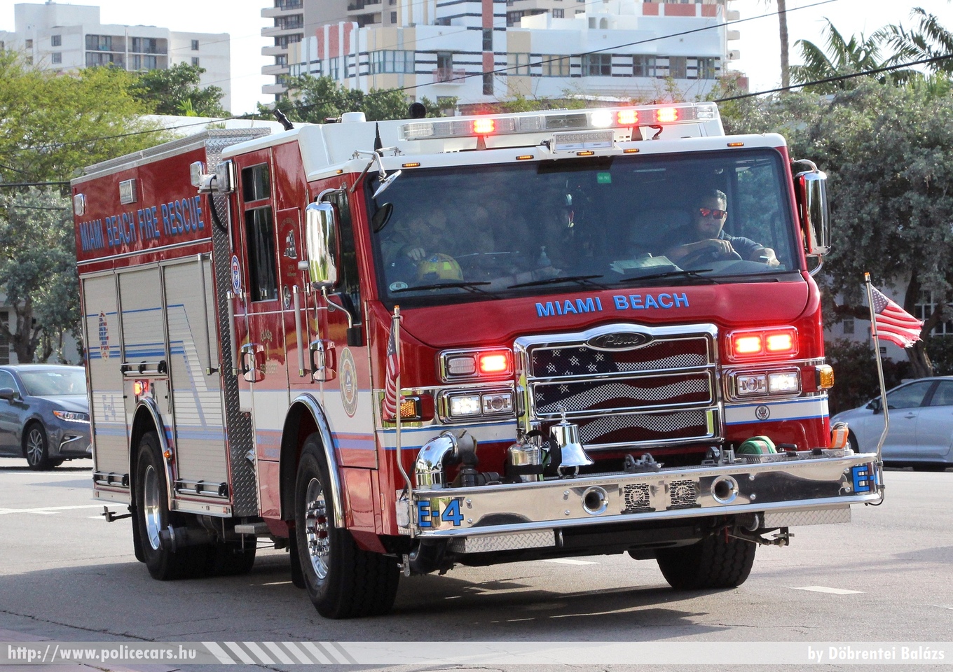 Pierce Velocity PUC Pumper 2011, Miami Beach Fire Department, E-4, fotó: Döbrentei Balázs
Keywords: USA Amerikai Egyesült Államok tûzoltó tûzoltóautó fire firetruck united states