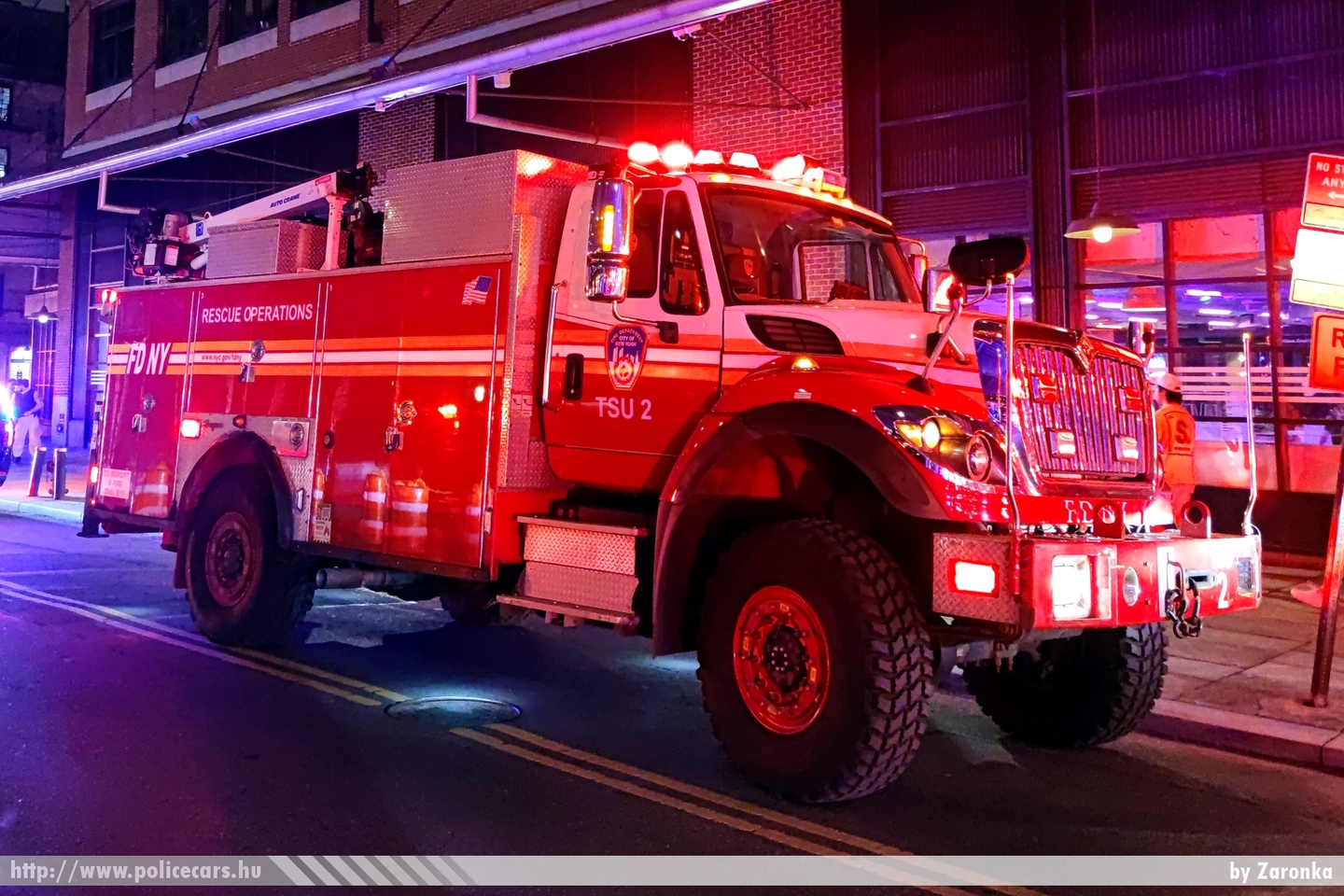 2016 International/Seagrave, New York City Fire Department, Tactical Support Unit 2, fotó: Zaronka
Keywords: USA Amerikai Egyesült Államok tûzoltó tûzoltóautó fire firetruck united states