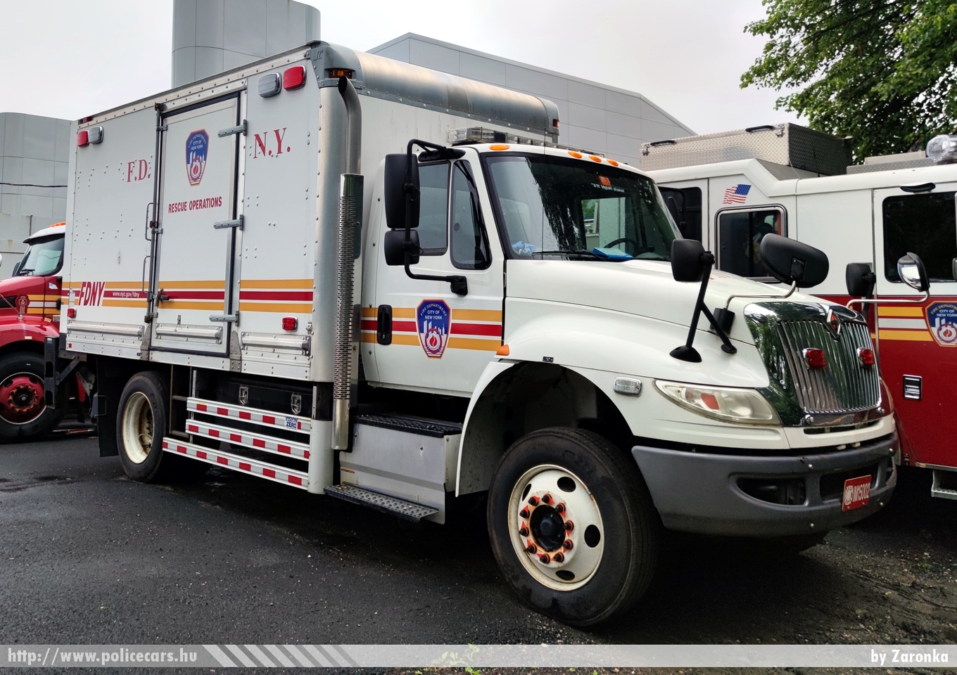 International DuraStar, New York City Fire Department, Rescue Operations Dewatering Unit, fotó: Zaronka
Keywords: USA Amerikai Egyesült Államok tûzoltó tûzoltóautó fire firetruck united states