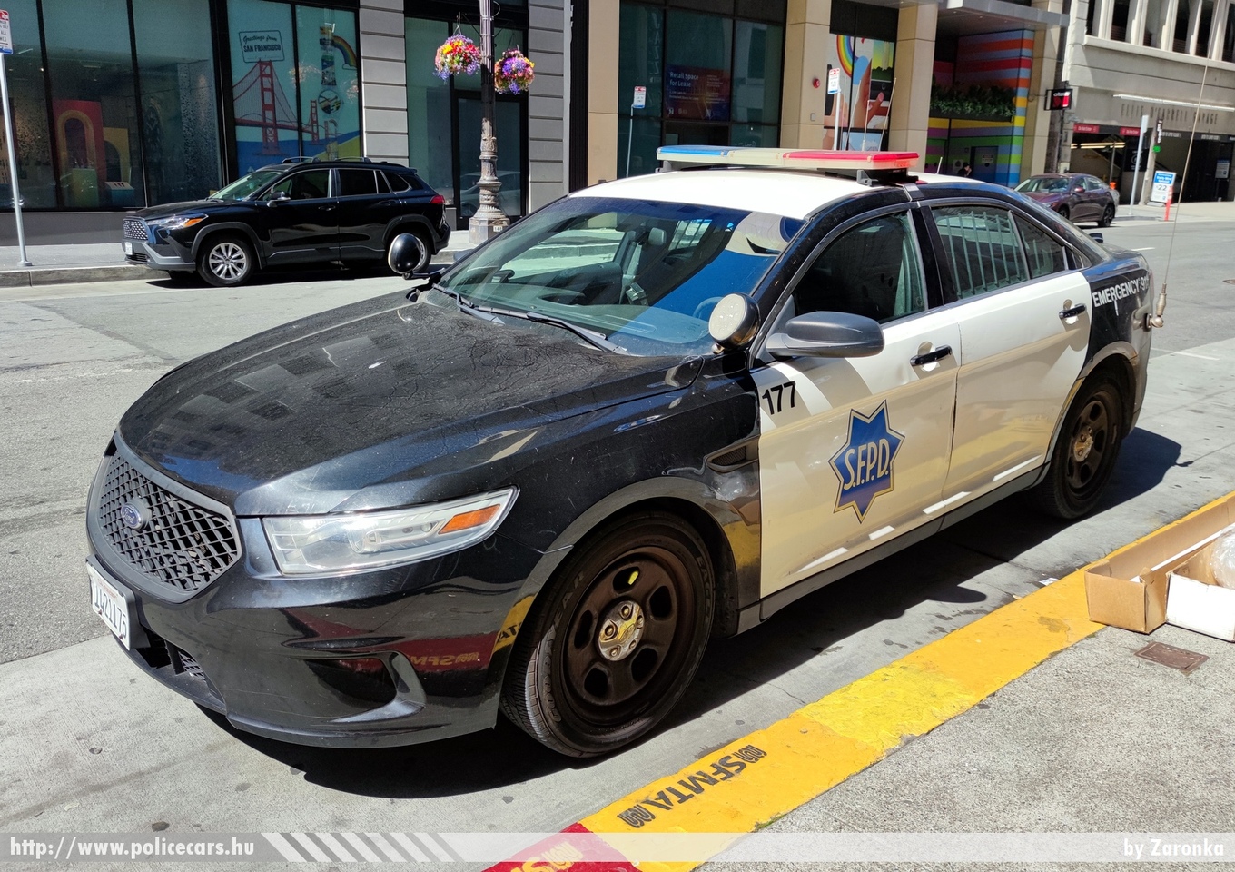 Ford Police Interceptor, San Francisco Police Department, fotó: Zaronka
Keywords: USA Amerikai Egyesült Államok rendőr rendőrautó rendőrség police policecar united states