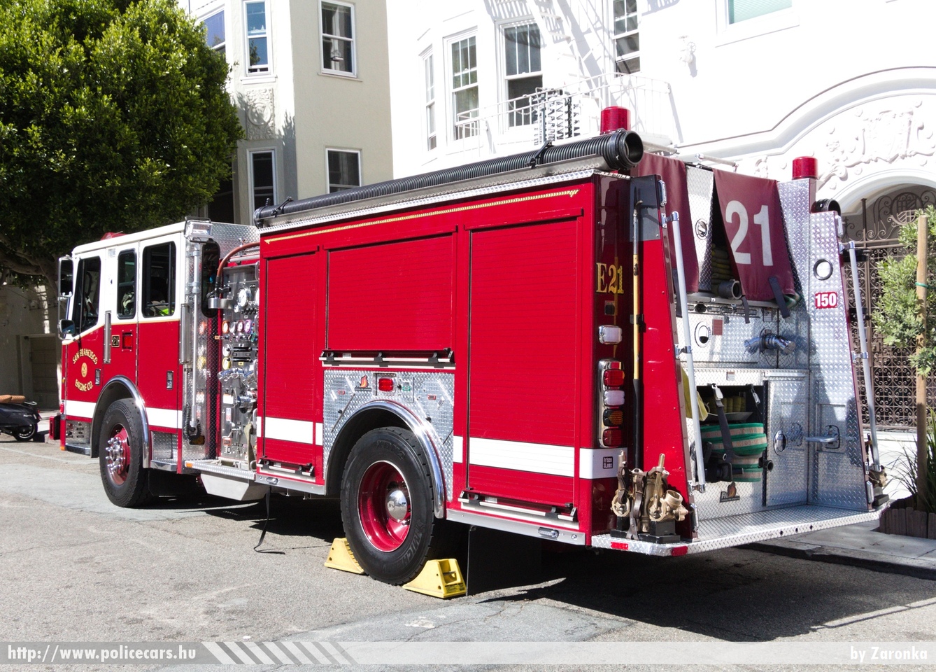 Ferrara Igniter, San Francisco Fire Department, Engine 21, fotó: Zaronka
Keywords: USA Amerikai Egyesült Államok tûzoltó tûzoltóautó fire firetruck united states